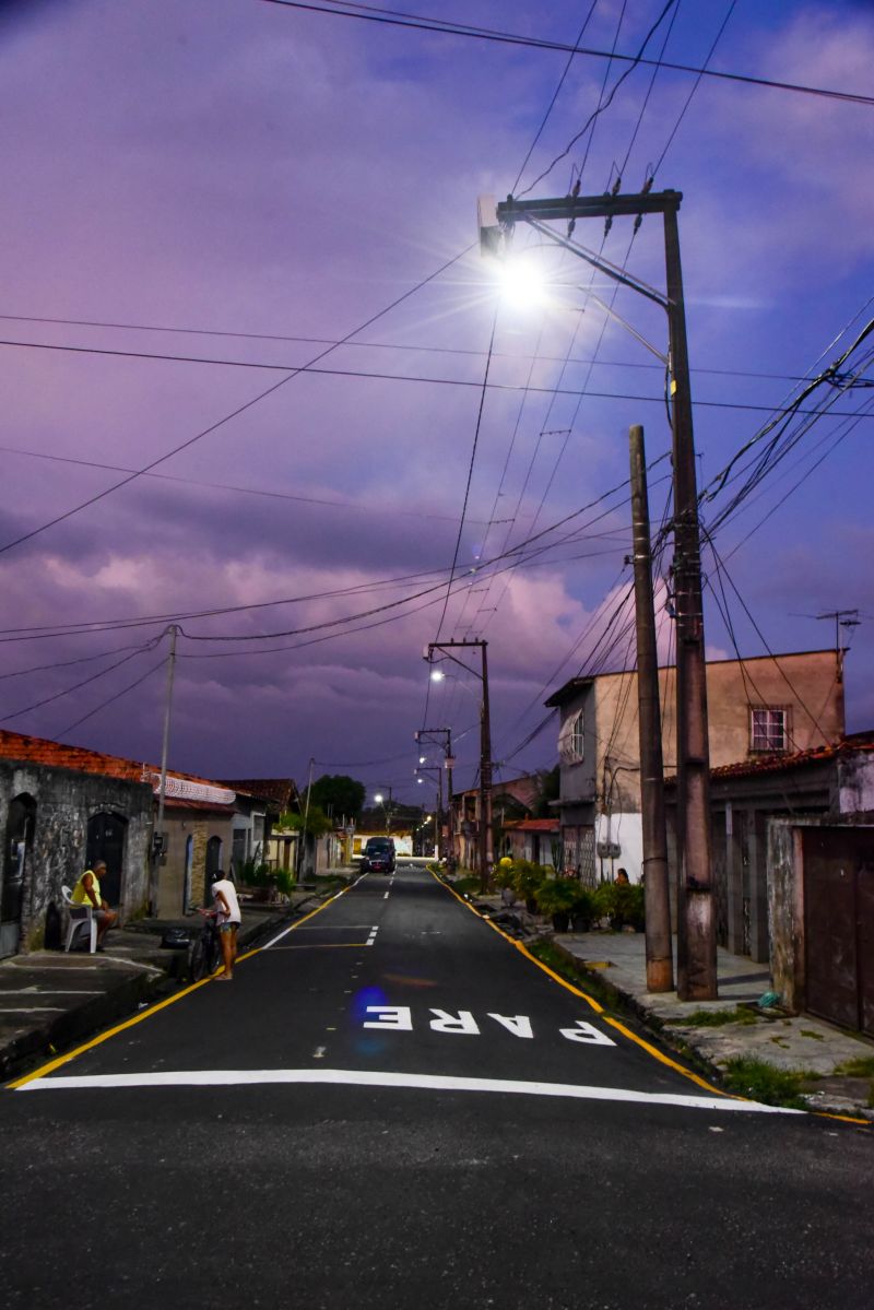 Inauguração de ruas pavimentadas nas We´s 55,56,57,58,60,61 E 62 no conjunto Guajará I