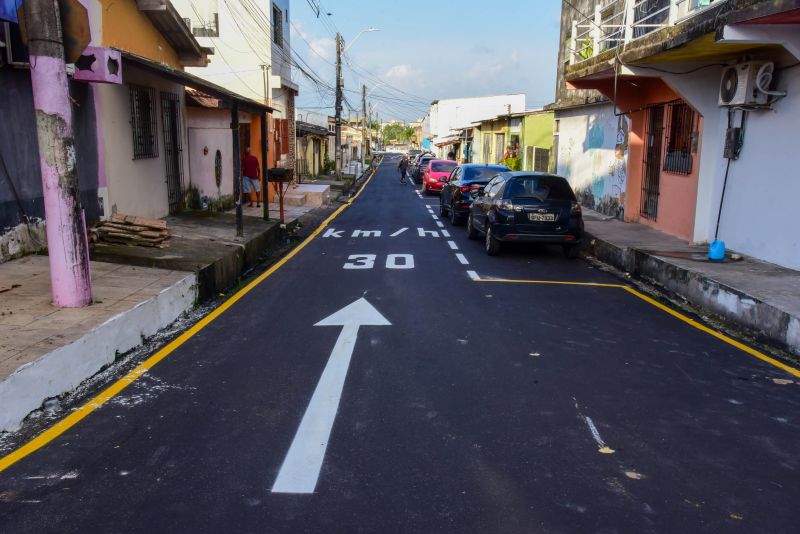 Inauguração de ruas pavimentadas nas We´s 55,56,57,58,60,61 E 62 no conjunto Guajará I