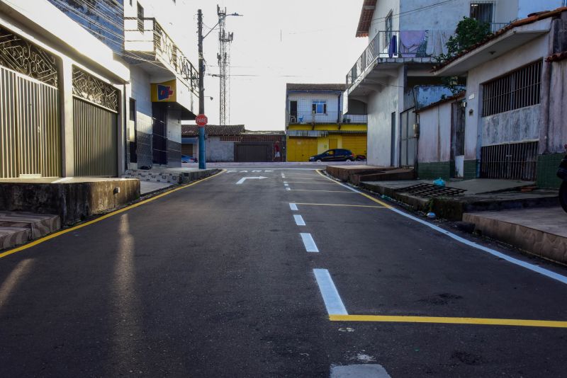 Inauguração de ruas pavimentadas nas We´s 55,56,57,58,60,61 E 62 no conjunto Guajará I