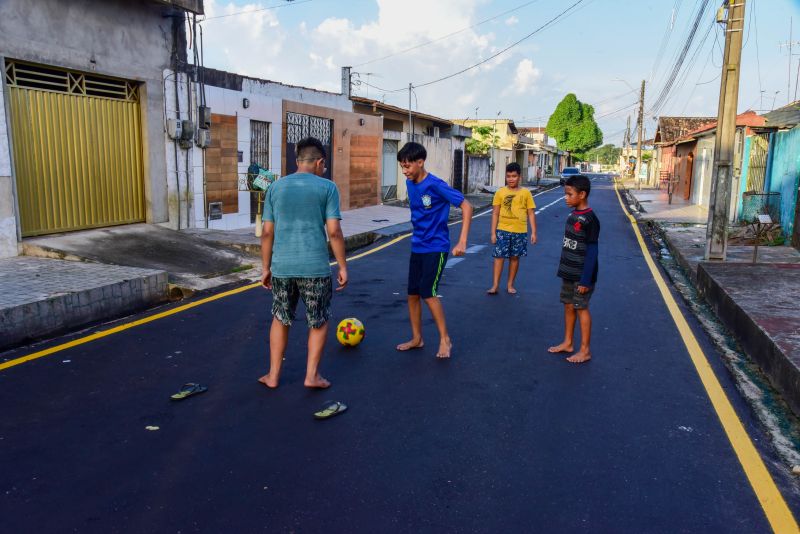 Inauguração de ruas pavimentadas nas We´s 55,56,57,58,60,61 E 62 no conjunto Guajará I