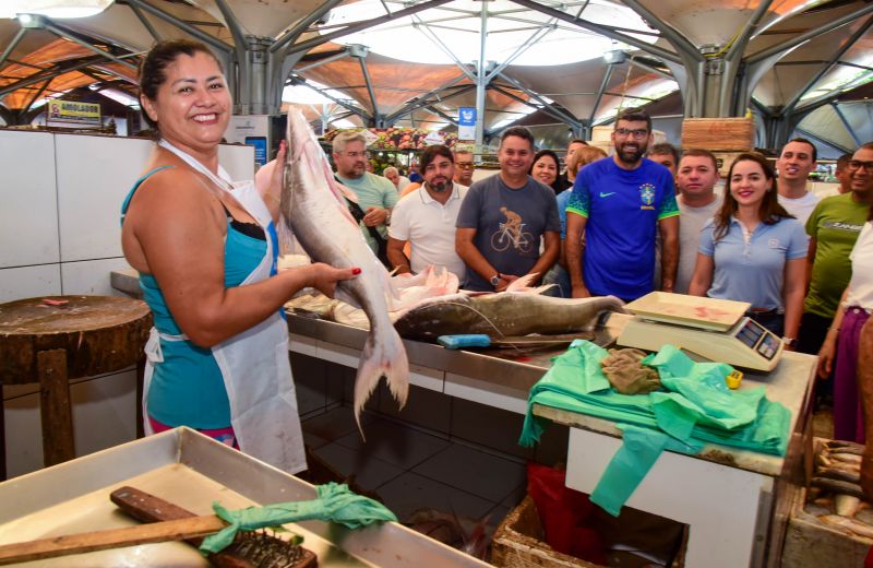 Entrega de equipamentos para feirantes da feira Cidade Nova IV e lançamento do aplicativo Feira Top Ananin
