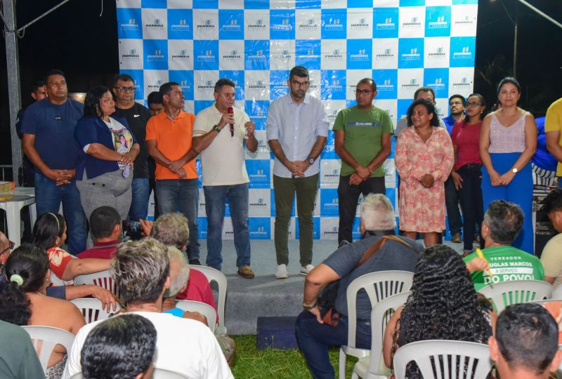 Entrega de Títulos de Propriedade na Comunidade Parque Vitória no Curuçambá