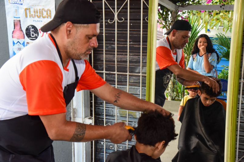 Ação Corujão da Saúde nos bairros no centro comunitário Saint Clair Passarinho no 40 Horas