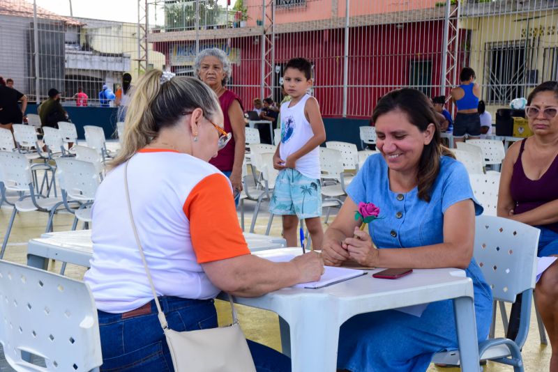 Ação Corujão da Saúde nos bairros no centro comunitário Saint Clair Passarinho no 40 Horas