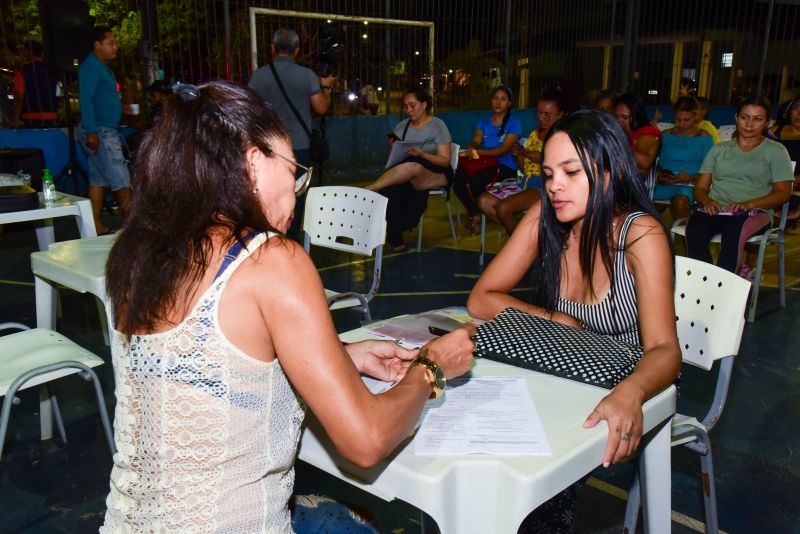 Unidade Móvel da Mulher no Parque Anne no conjunto Julia Seffer