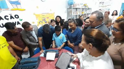 notícia: Novos equipamentos para escrita em braille são entregues na escola São Judas Tadeu