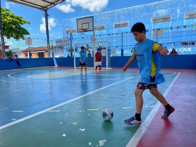 notícia: Inscrições abertas para aulas do projeto esportivo “Bom de Bola, Bom de Escola”