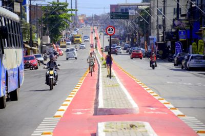 notícia: População ganha novas vias asfaltadas em Ananindeua 