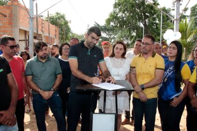 notícia: Prefeitura de Ananindeua assina Decreto de Desapropriação da Comunidade do Sapucaia