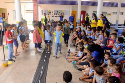 notícia: SEMUTRAN realiza oficinas de educação no trânsito em escolas de Ananindeua