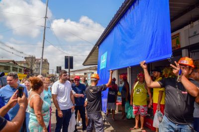 notícia: Prefeitura instala toldos na Feira do Paar