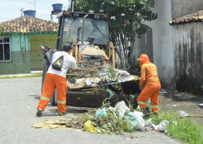 notícia: Programa 'Ananindeua mais limpa' retira 18 toneladas de entulho na cidade nova