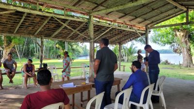 notícia: Secretaria Municipal de Pesca e Agricultura reúne com produtores da Ilha de Sororoca