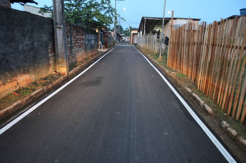 Inauguração asfáltica de ruas da comunidade do Portelinha no bairro Distrito Industrial