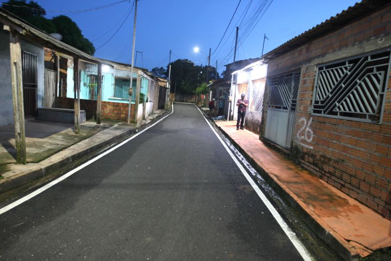 Inauguração asfáltica de ruas da comunidade do Portelinha no bairro Distrito Industrial