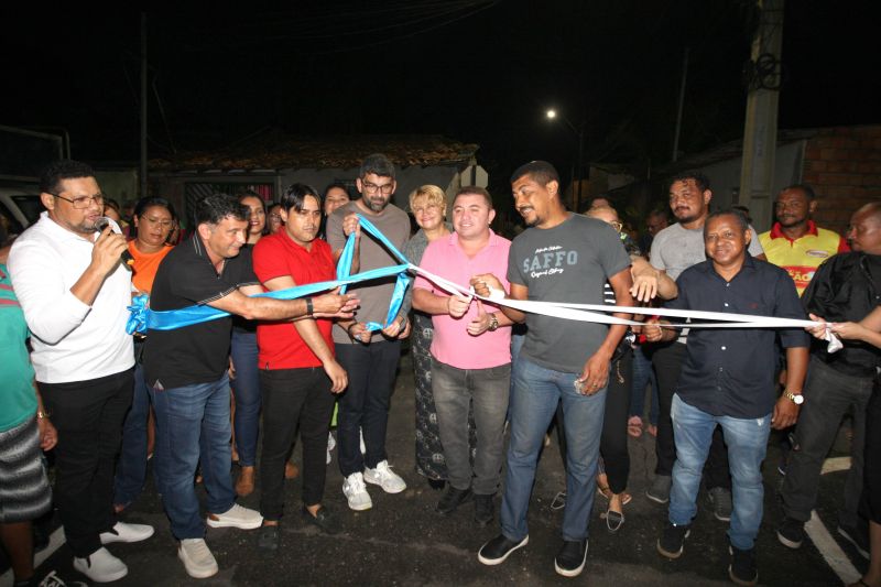 Inauguração asfáltica de ruas da comunidade do Portelinha no bairro Distrito Industrial