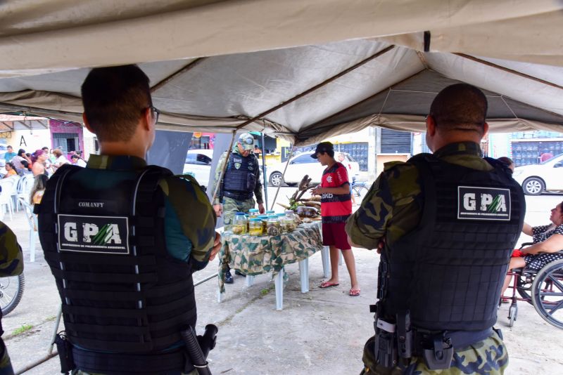 Programa Prefeitura em Movimento na feira do Francisquinho no bairro do Jaderlândia