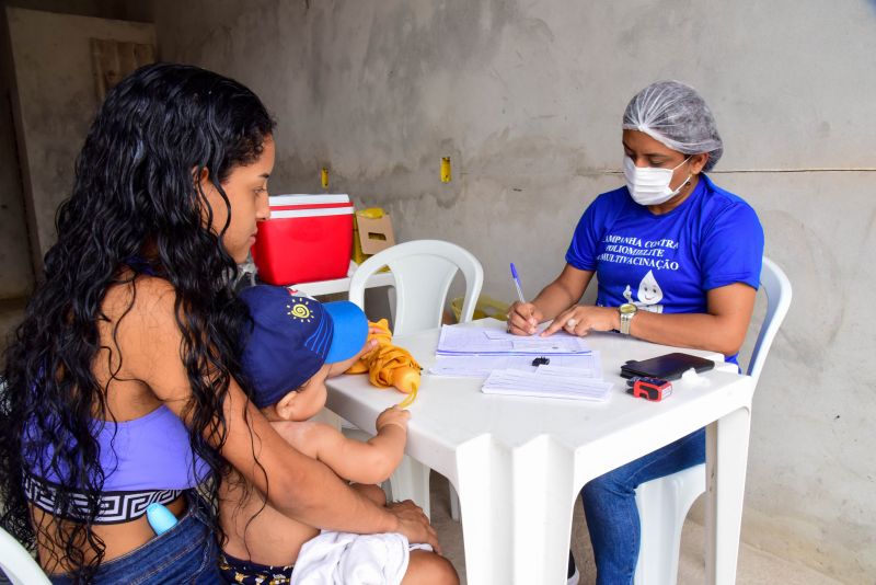 Programa Prefeitura em Movimento na feira do Francisquinho no bairro do Jaderlândia