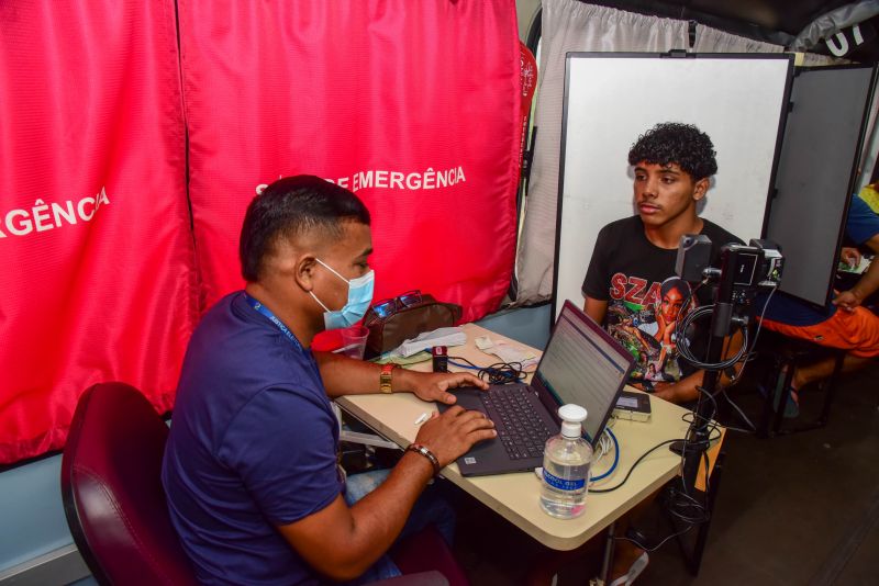 Programa Prefeitura em Movimento na feira do Francisquinho no bairro do Jaderlândia