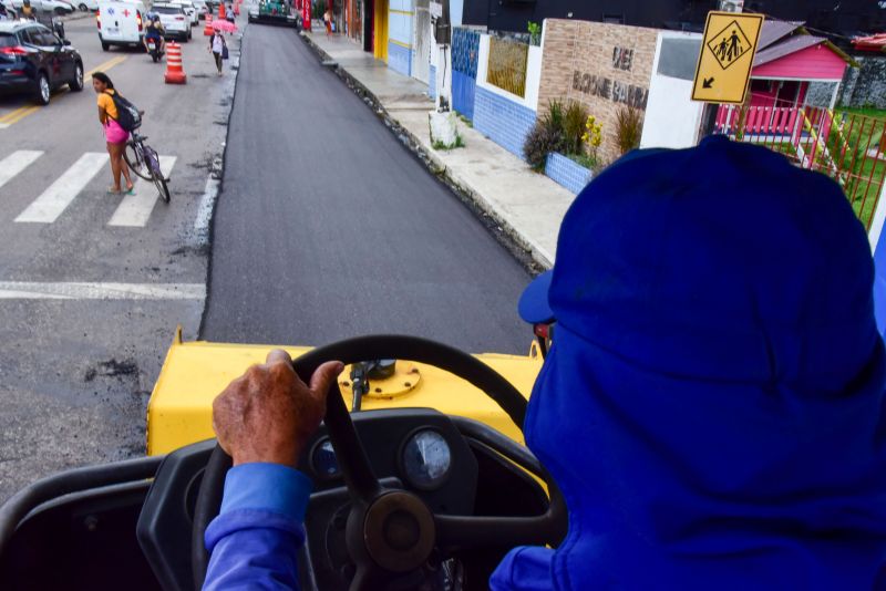 Obras de recapeamento Asfáltico na rua da Providência na Cidade Nova