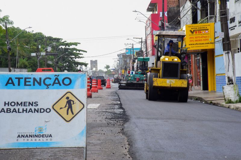 Obras de recapeamento Asfáltico na rua da Providência na Cidade Nova