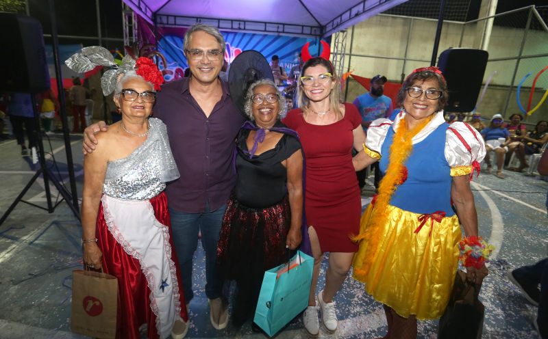 Baile de Máscara da Terceira Idade CRAS Estrela Ananin bairro de Águas Lindas