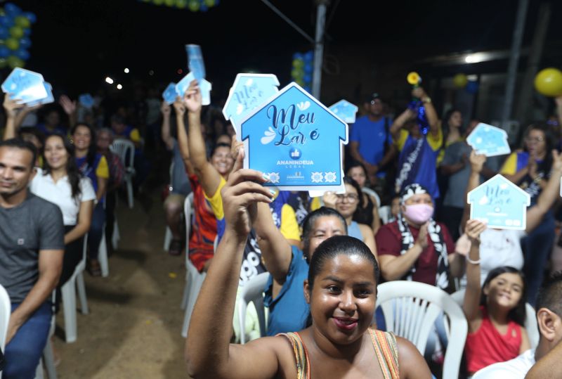 Entrega de Títulos de Terra na comunidade Sapucaia bairro do Coqueiro