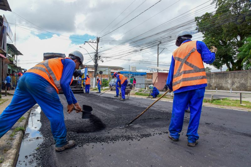 Recapeamento asfáltico na rua São Benedito, no bairro Jaderlândia