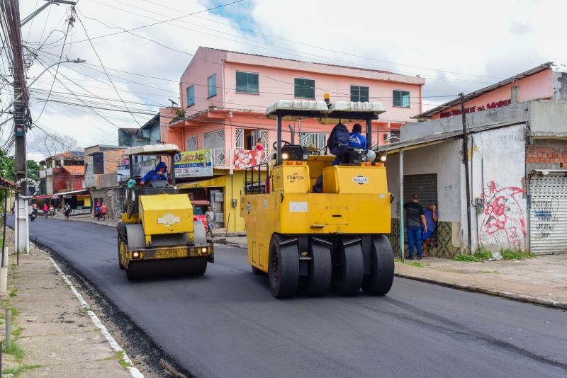 Recapeamento asfáltico na rua São Benedito, no bairro Jaderlândia