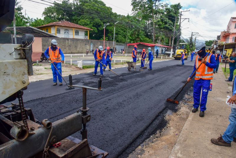 Recapeamento asfáltico na rua São Benedito, no bairro Jaderlândia