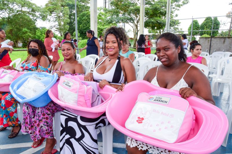 Entrega de Kit Enxoval para Mães do Programa Mãe Ananin, no CRAS Estrela Ananin