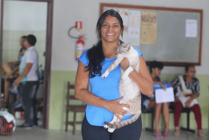 Castramóvel do Programa Pet Amigo no bairro do Maguari