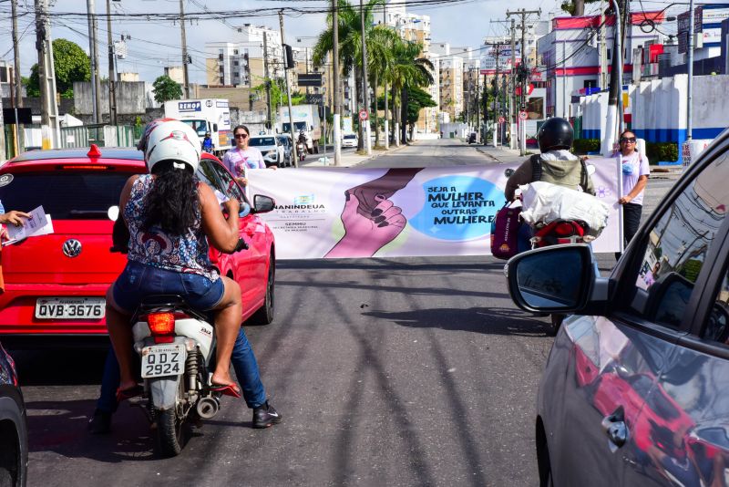 Blitz da Secretaria da Mulher na avenida 3 Corações com Mario Covas