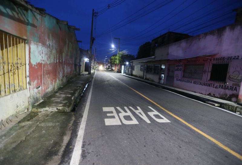 Inauguração asfáltica da rua Oliveira no bairro Distrito Industrial