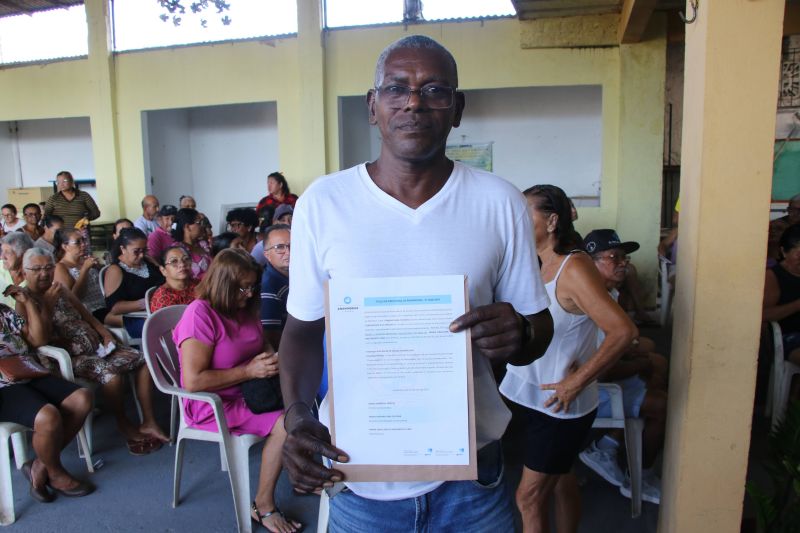 Entrega de Títulos de Propriedade na Comunidade Elo Perdido ll no bairro Distrito Industrial