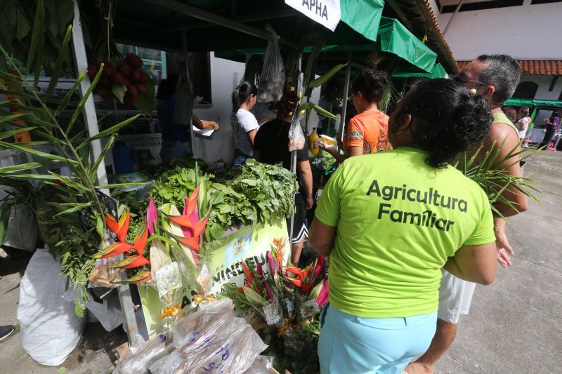 Feira da Agricultura Familiar e Povos Tradicionais de Ananindeua - Paróquia Santo Inácio no bairro Icuí