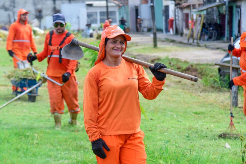 Imagens de apoio dos Garis de Ananindeua