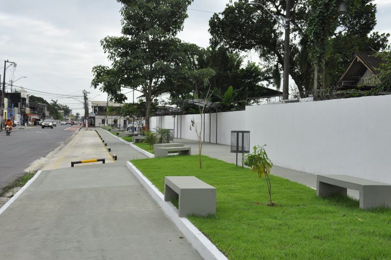 Imagens de apoio da Praça Rotary e espaço de alimentação na Av Providência com We 16 no bairro Coqueiro