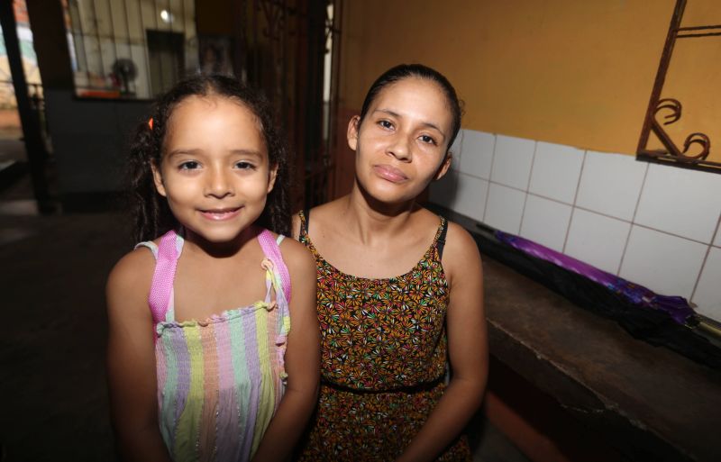 Assinatura de Ordem Serviço para reforma da escola João Nunes na passagem Santa Terezinha no bairro Coqueiro
