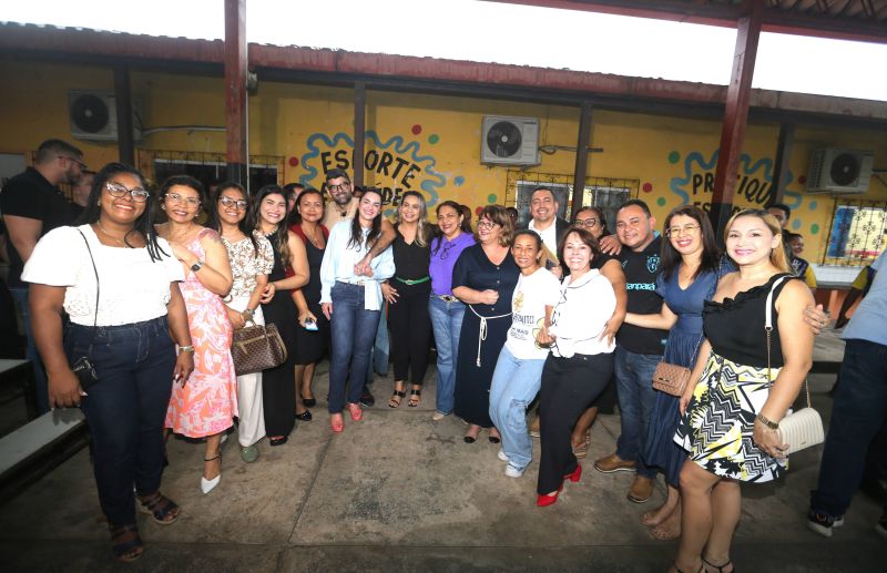 Assinatura de Ordem Serviço para reforma da escola João Nunes na passagem Santa Terezinha no bairro Coqueiro
