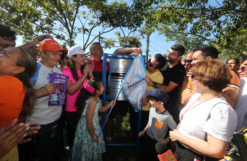 Inauguração da Praça Manoel Nazareno Dias no conjunto Julia Seffer