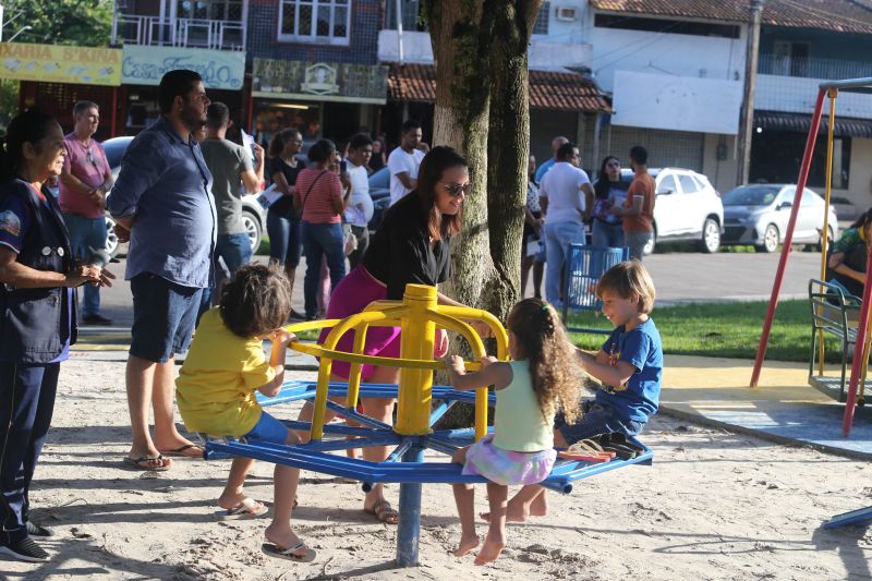 Inauguração da Praça Manoel Nazareno Dias no conjunto Julia Seffer