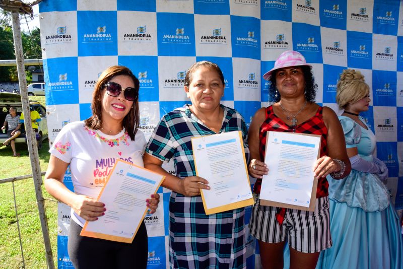 Etapa de entrega de Títulos de Propriedade de Terra na Comunidade Jardim Nova Vida no bairro 40 Horas