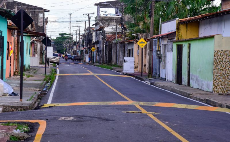 Inauguração das ruas da Comunidade Elo Il no bairro Centro