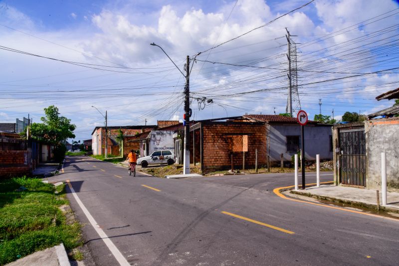 Inauguração das ruas da Comunidade Elo Il no bairro Centro