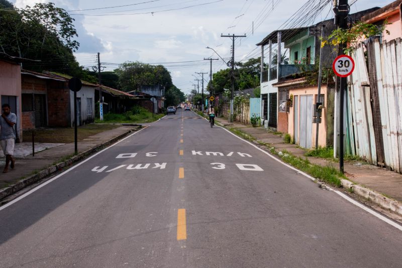 Inauguração das ruas da Comunidade Elo Il no bairro Centro