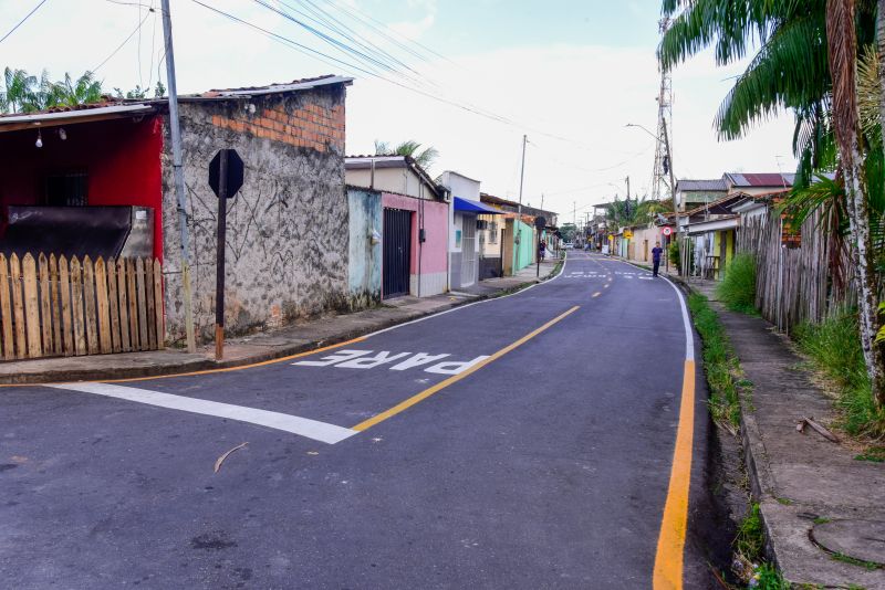 Inauguração das ruas da Comunidade Elo Il no bairro Centro