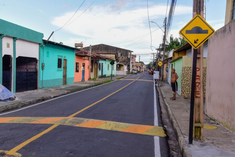 Inauguração das ruas da Comunidade Elo Il no bairro Centro