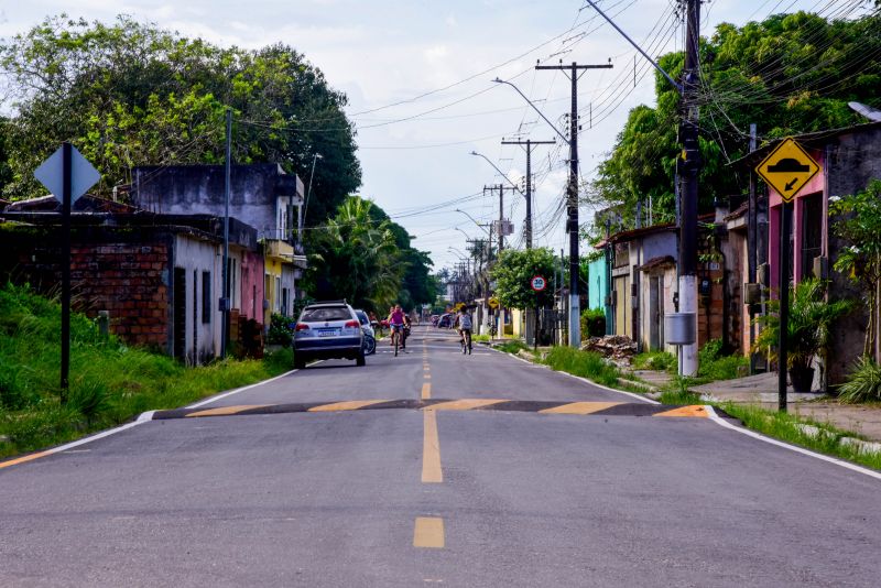 Inauguração das ruas da Comunidade Elo Il no bairro Centro