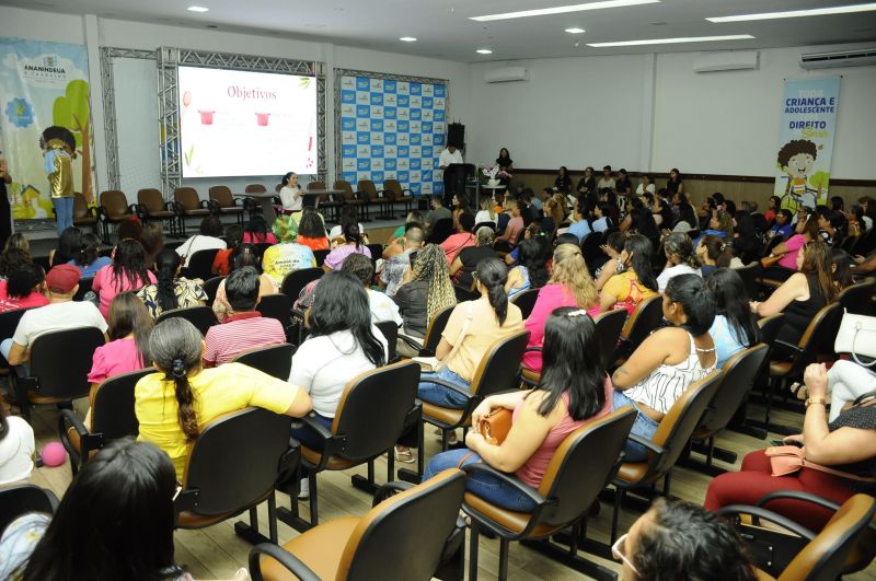 Lançamento do Prêmio Alimentação Para 300 Manipuladores de Rede Municipal de Ensino no Auditório da SEMED